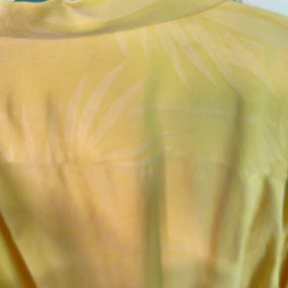 Tommy Bahama Pale Yellow Casual Shirt Size Large - Picture 2 of 7